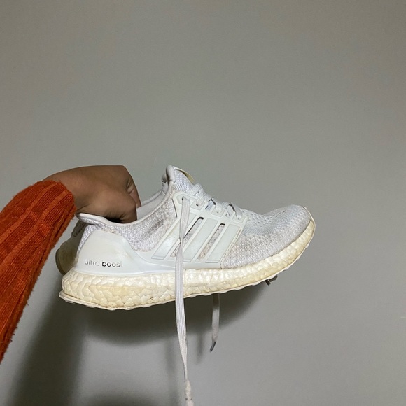adidas ultra boost triple white